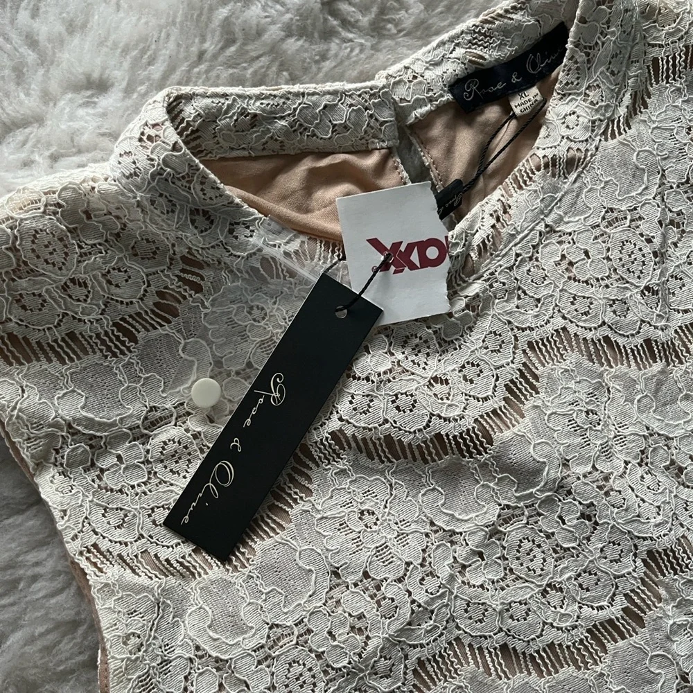 Rose and Olive Chic Lace Sleeveless Top size XL - Picture 3 of 9